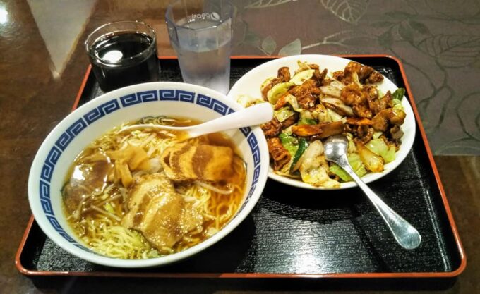 「福飯店」の麺飯セット