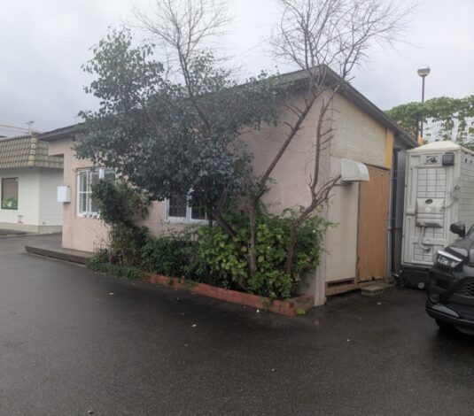 【矢野店舗1及び2】穂波東ICそば・コンパクト店舗物件！駐車スペースあり！飲食・物販におすすめ！