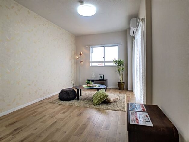 【グラッツェ307号】バイク好き必見！屋内バイク置場のある賃貸！室内洗濯機置き場新設予定！